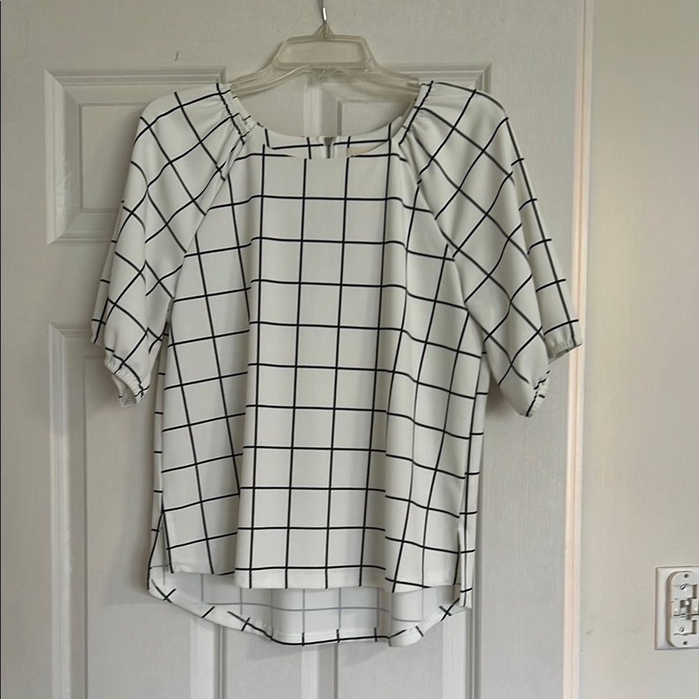 Women's Black and White Checkered Top